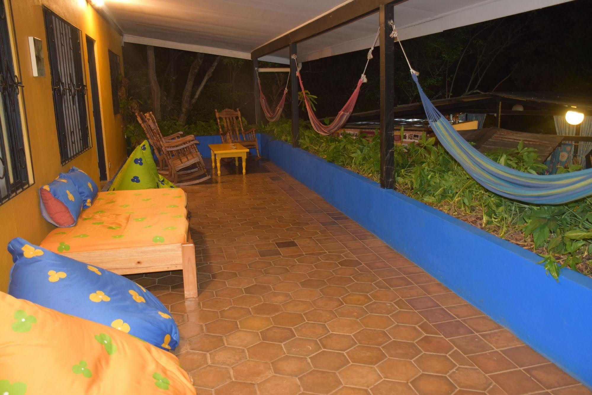 Casa Pura Vida Surf Hostel - Tamarindo Costa Rica Kültér fotó